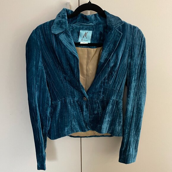 Marciano Jackets & Blazers - Stunning Marciano Woman's Teal Turquoise Crushed Velvet Blazer-Size 2